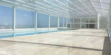 29Heated rooftop pool.jpg